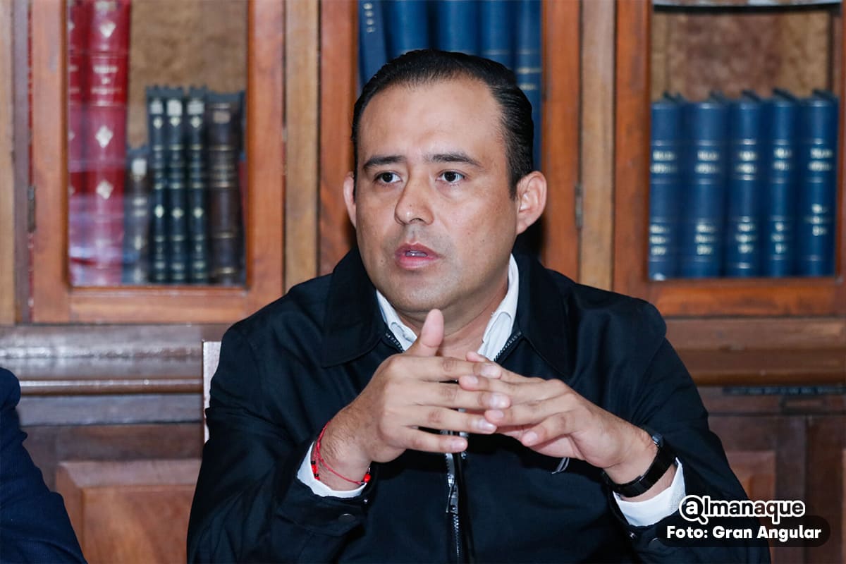 Buscan respaldo de la bancada completa de Morena para la despenalización del aborto en Puebla 3 Eduardo Castillo