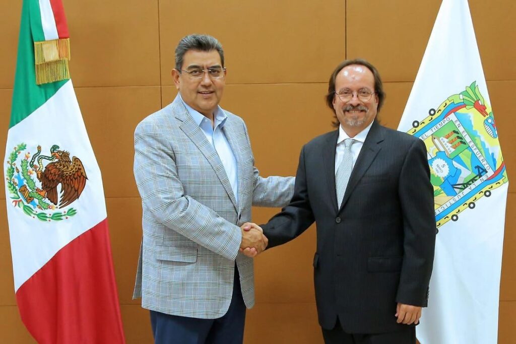 Enrique Glockner nuevo secretario de Cultura