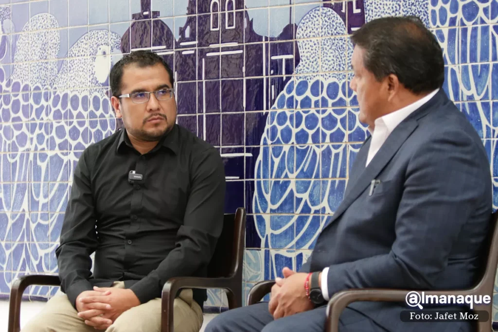 Julio Huerta entrevista almanaque Puebla 5