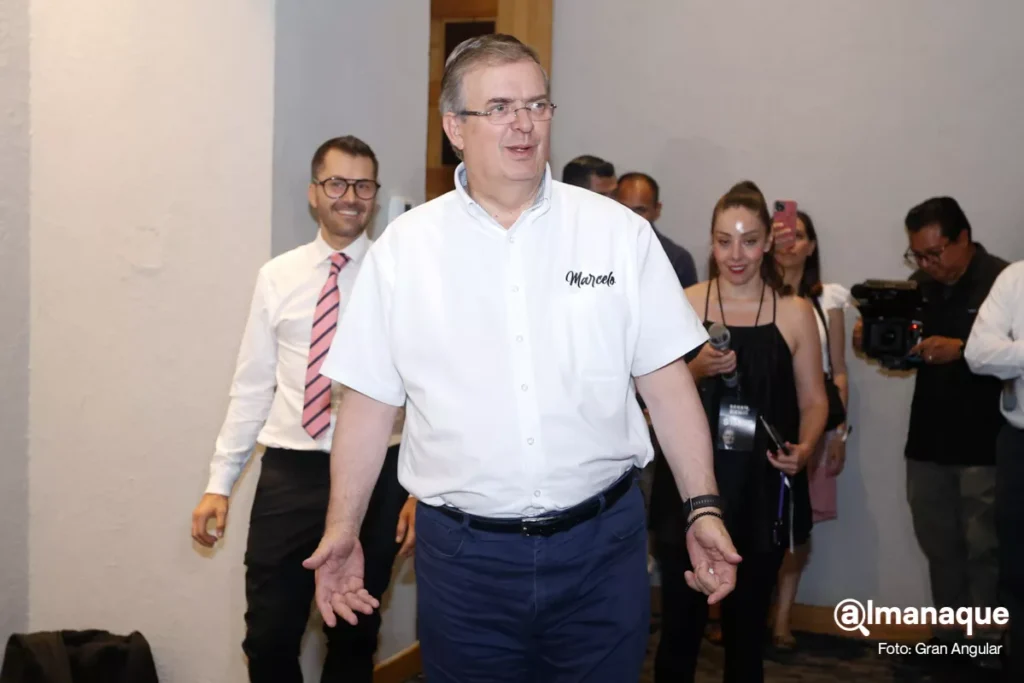 Desde Puebla Ebrard le manda mensaje a Claudia Sheinbaum: “todas sus encuestas favoritas han fallado” 10 Marcelo Ebrard proyecto angel Rueda de Prensa Puebla