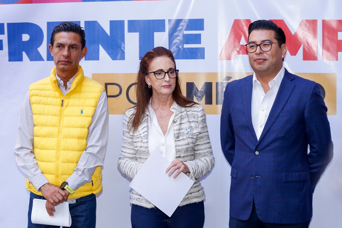 PAN, PRI y PRD formalizan alianza en Puebla; anuncian visita de sus presidenciables 4 PAN PRI y PRD formalizan alianza en Puebla 1