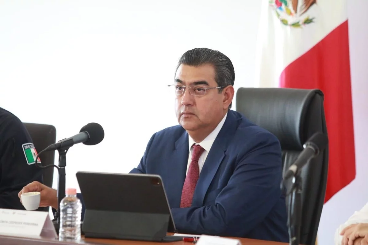 Servicio de salud de Puebla, por arriba de la media nacional: Sergio Salomón 1 SERGIO SALOMON SERVICIOS DE SALUD