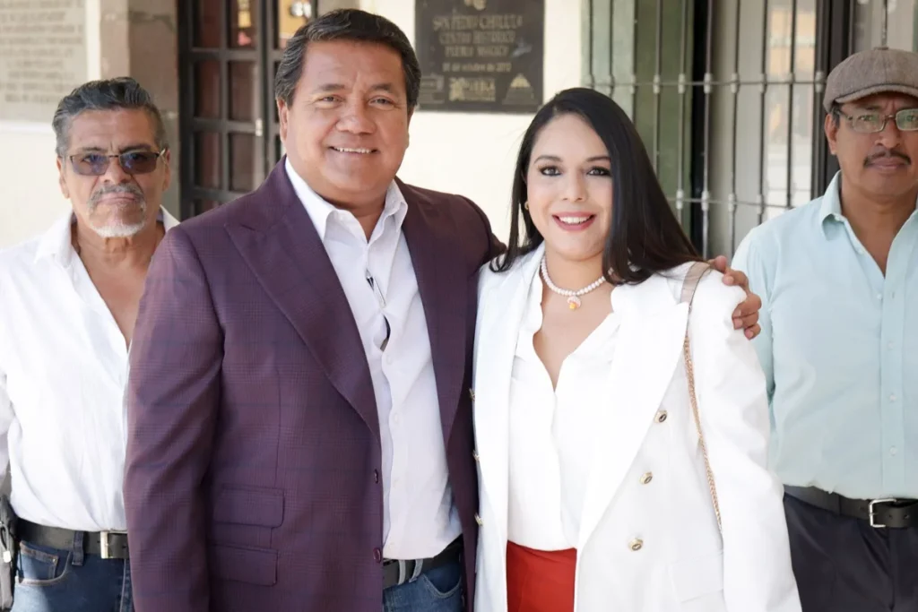 Tonantzin Fernández levanta la mano para ser candidata a la alcaldía de San Pedro Cholula