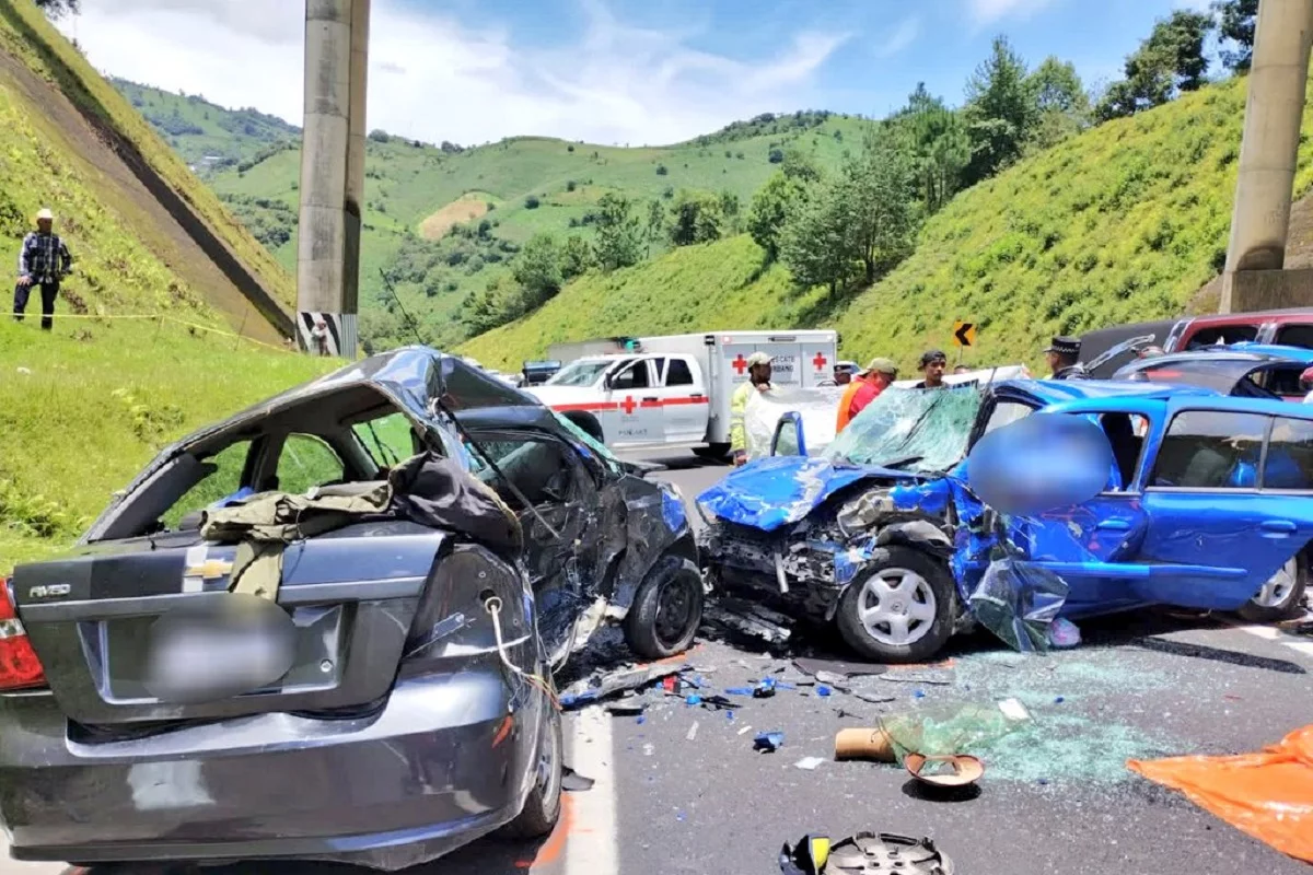 Trágico accidente en la México-Tuxpan deja cinco personas sin vida y cinco heridos graves 3 accidente en la Mexico