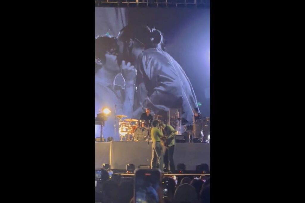 Cancelan festival en Malasia por beso de The 1975