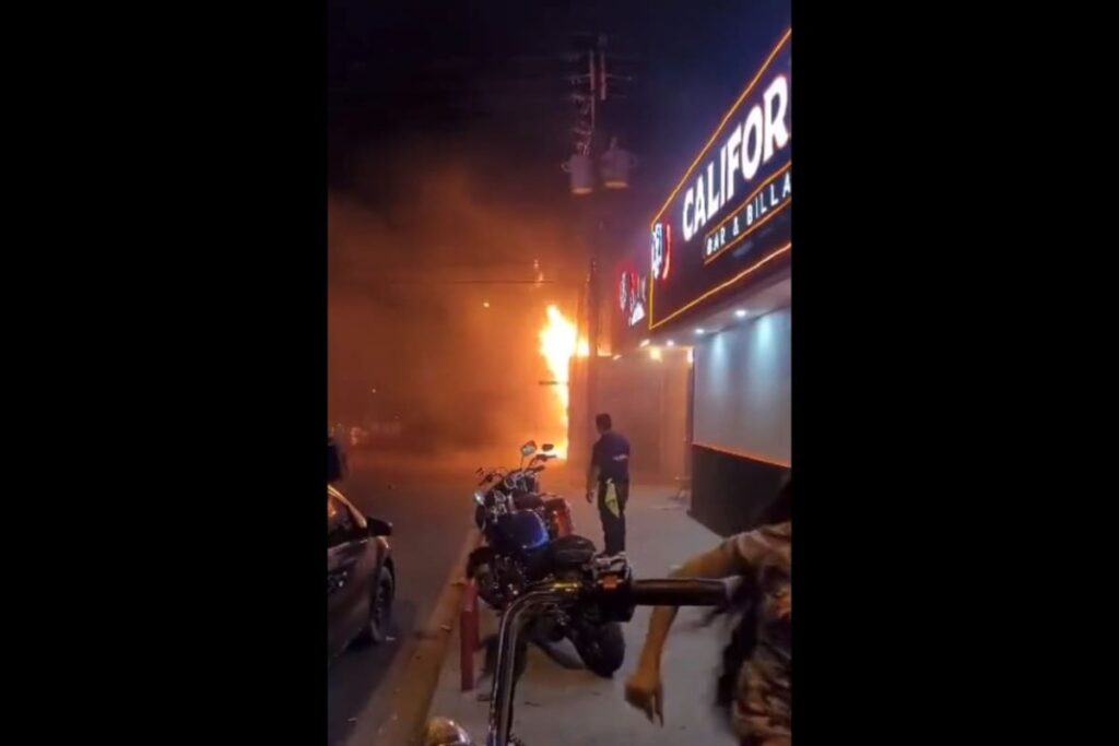 Mueren 11 en incendio en bar de Sonora