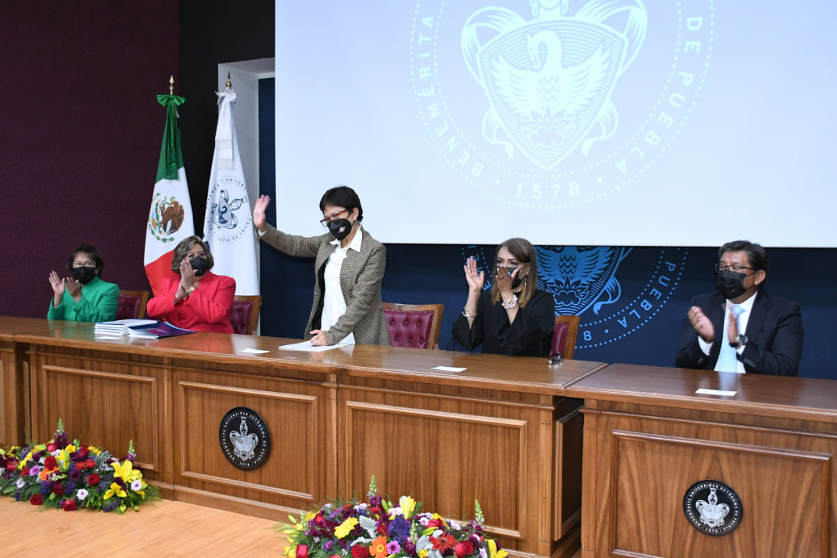 lilia cedillo contaduria 1