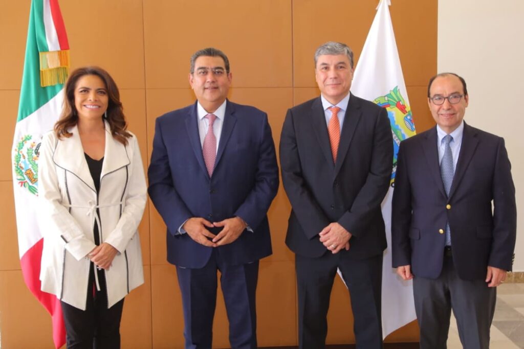 reunion sergio salomon Walmart 1