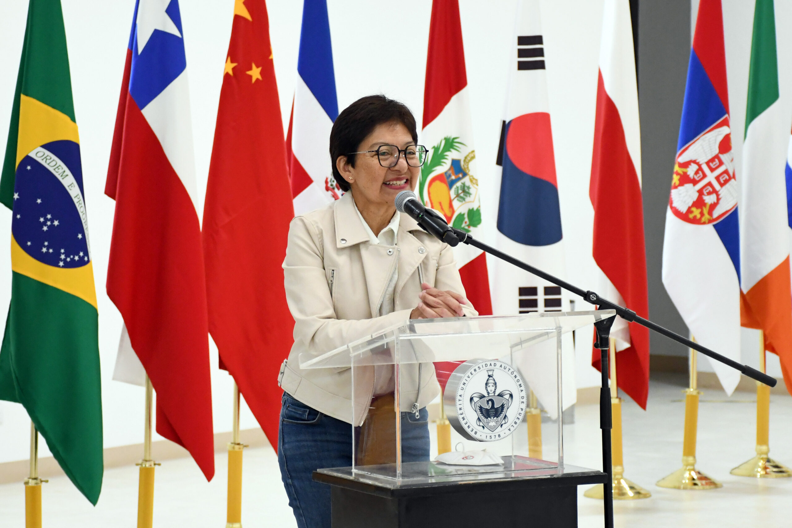 Lilia Cedillo da la bienvenida a 209 estudiantes de intercambio académico 1 B Movilidad 0 scaled