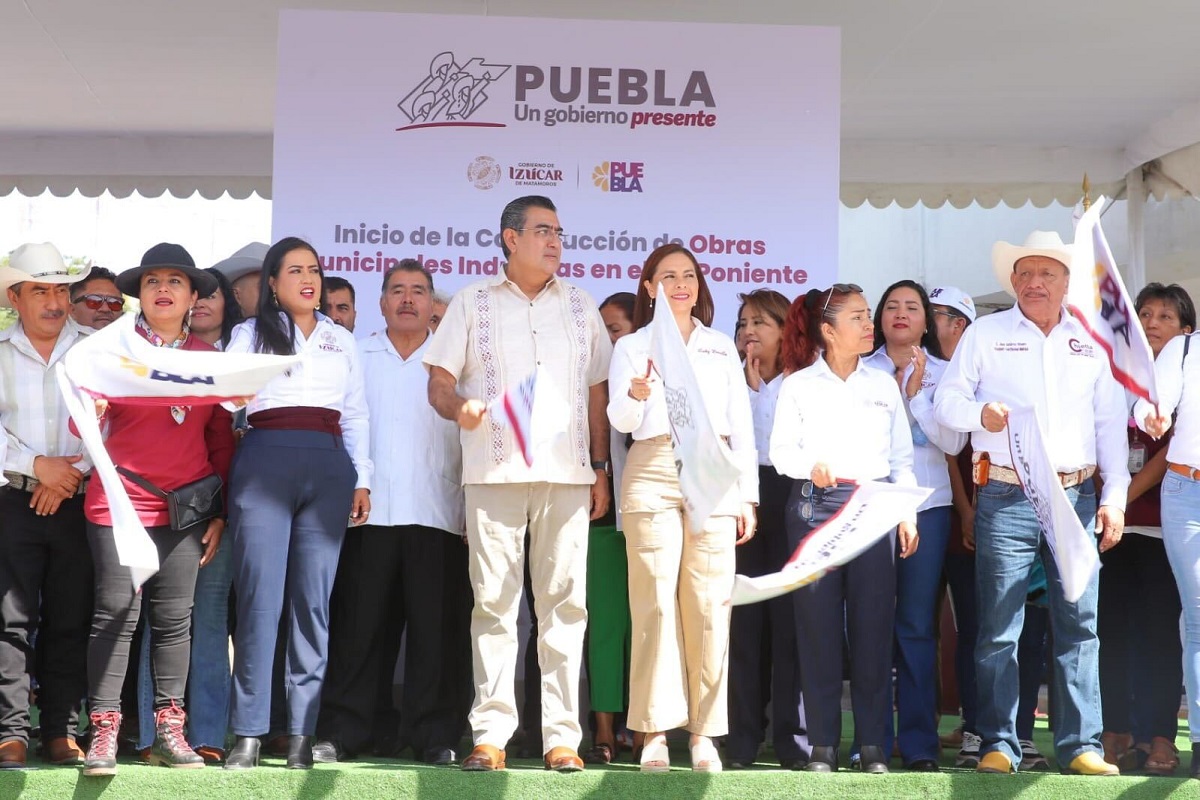 Con “jornada ciudadana” y entregas; gobierno de Sergio Salomón refrenda cercanía con Izúcar 1 Con jornada ciudadana y entregas gobierno de Sergio Salomon refrenda cercania con Izucar