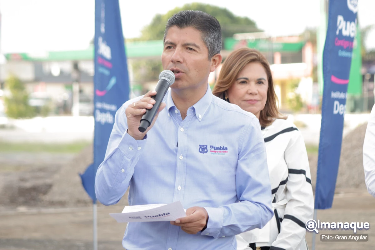 Inicia Ayuntamiento de Puebla remodelación de 10 parques y canchas deportivas con 55 millones de pesos 9 Eduardo Rivera Blanca Alcala Intervencion Parque La Carmelita 4