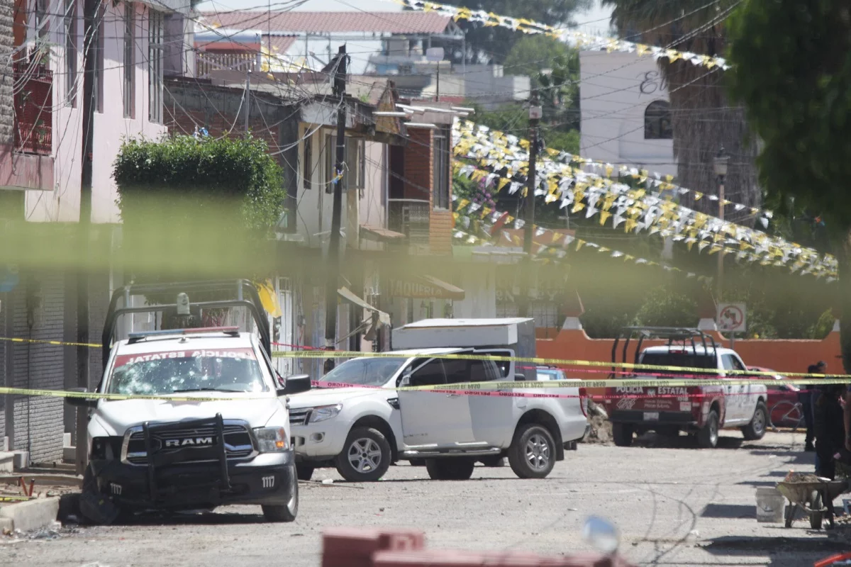 FGE investiga a qué grupo pertenecen los delincuentes que enfrentaron a policías en Xoxtla: Segob 1 FGE investiga a que grupo pertenecen delincuentes en