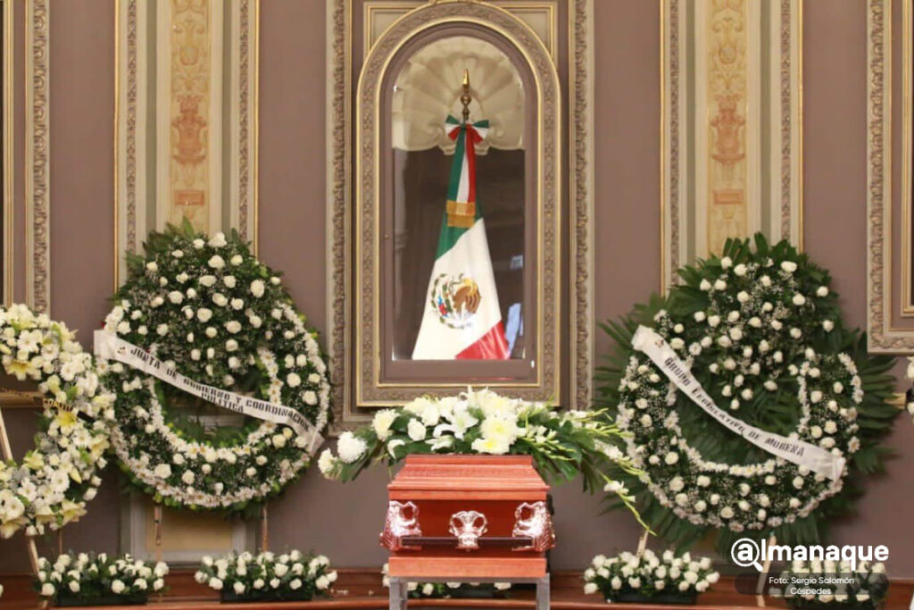 Homenaje póstumo a Aurora Sierra en el Congreso Puebla