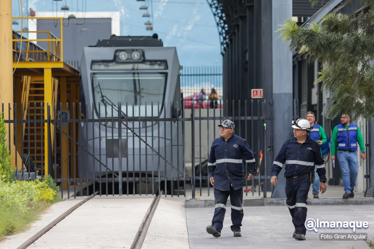 Oficialmente llega a su fin el Tren Turístico Puebla-Cholula; comienza su desmantelamiento (FOTOS) 7 Tren Turistico Retiro de Vagones