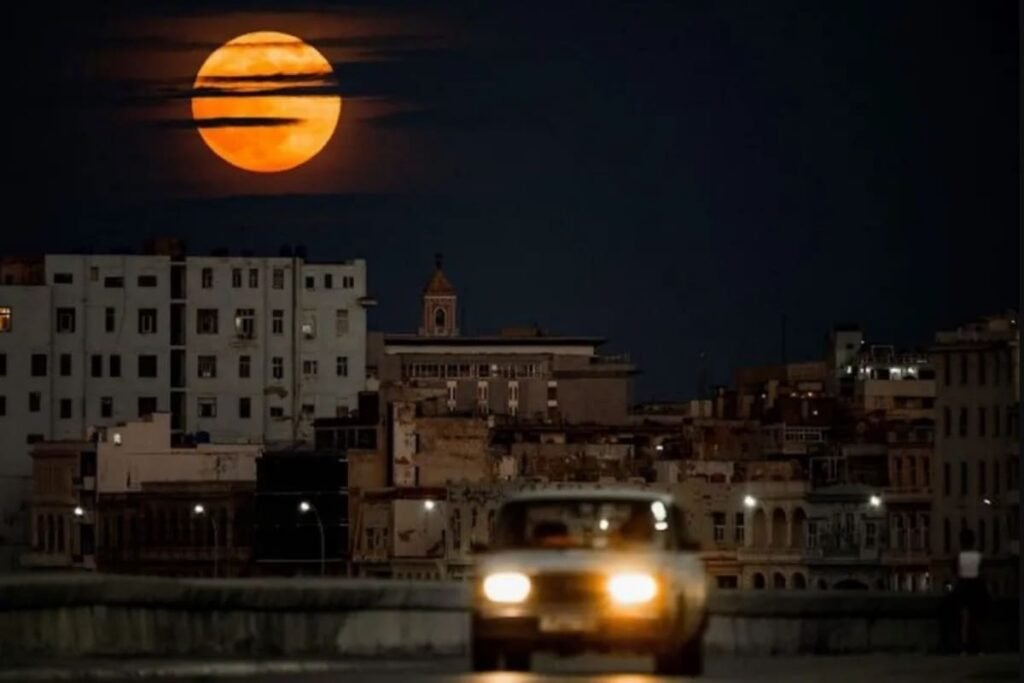 Espectáculo astronómico: Así se vio la Superluna Azul (FOTOS) 13 la habana cuba