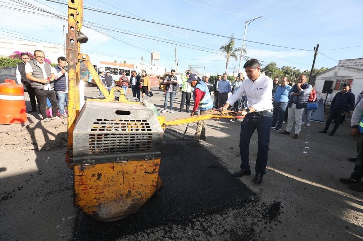 Ayuntamiento de Puebla tapará 50 mil baches y se invertirán 60 millones de pesos 2 lalo rivera baches
