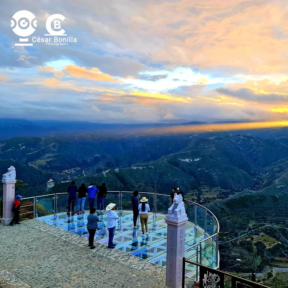 Los cuatro miradores de cristal que debes conocer en Puebla 12 mirador