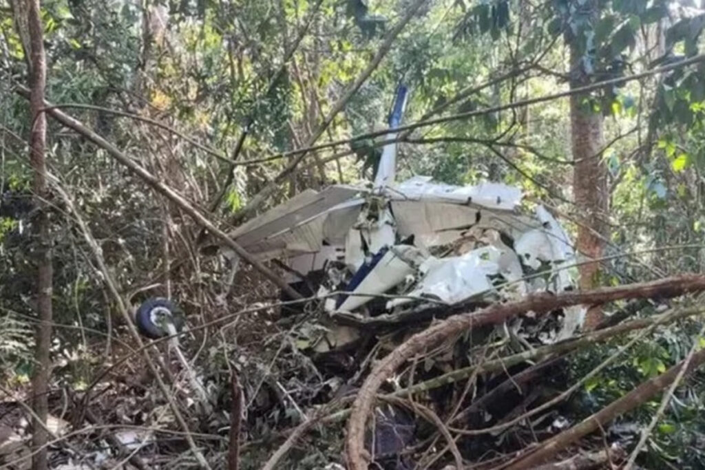 restos de avioneta garon maia