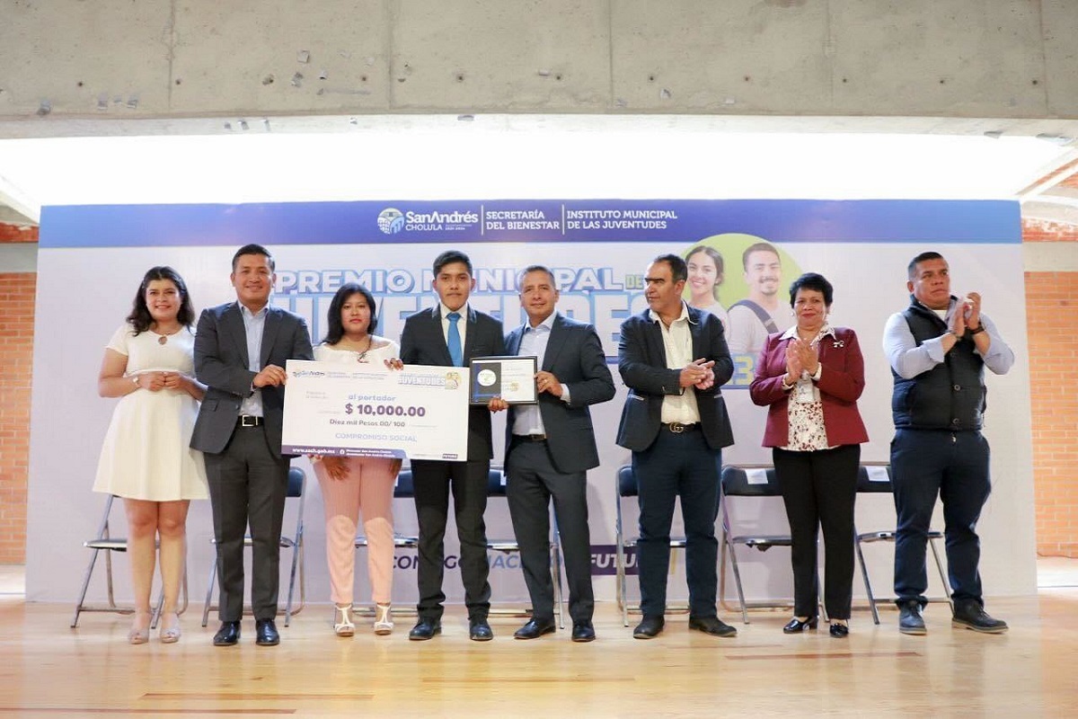 Galardona Mundo Tlatehui a las y los ganadores del premio municipal de las juventudes 1 76f6c65c 991c 4ac8 b79d d97f5d9e54b2