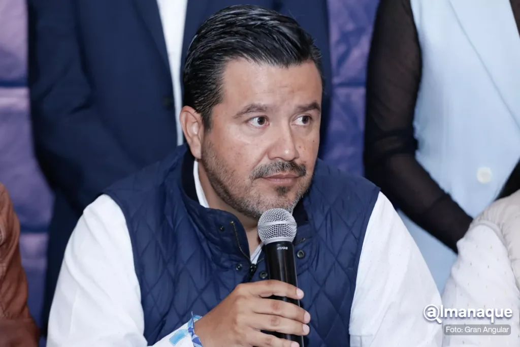 Diputados Locales y Federales PAN hospital de San Alejandro