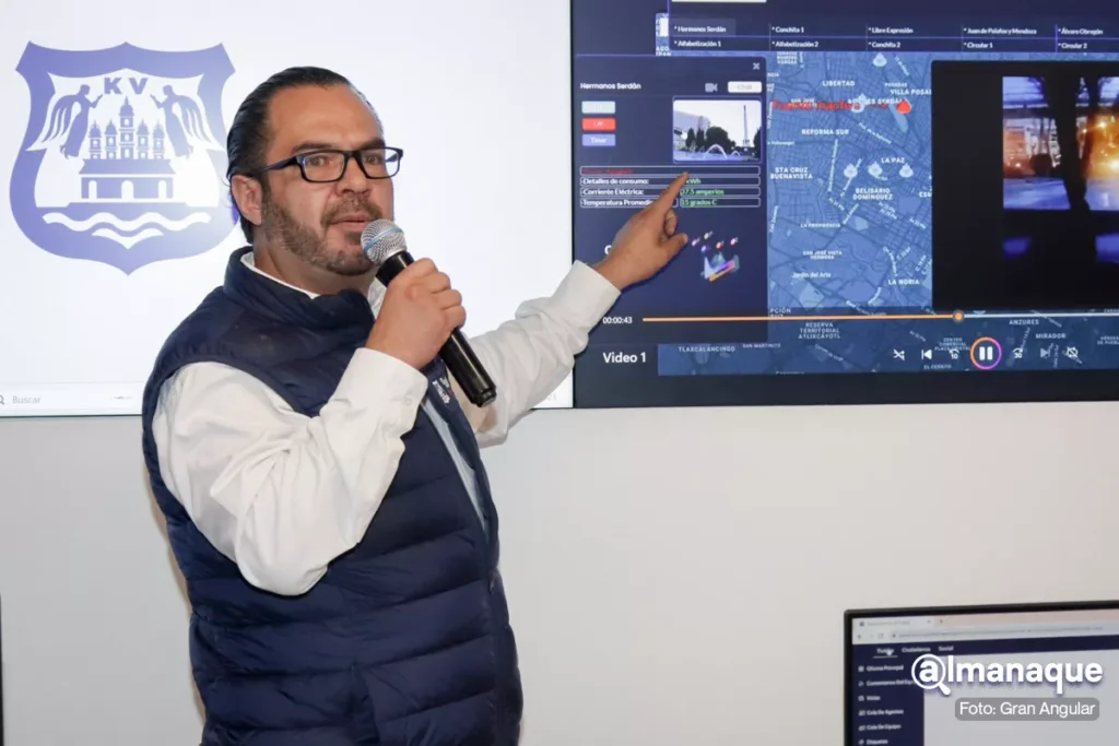 Eduardo Rivera inauguracion Network Operations Center 7