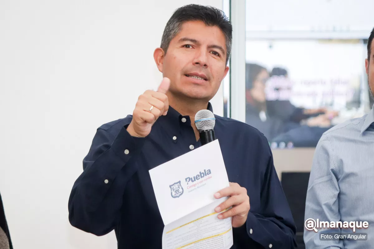 Eduardo Rivera inauguracion Network Operations Center