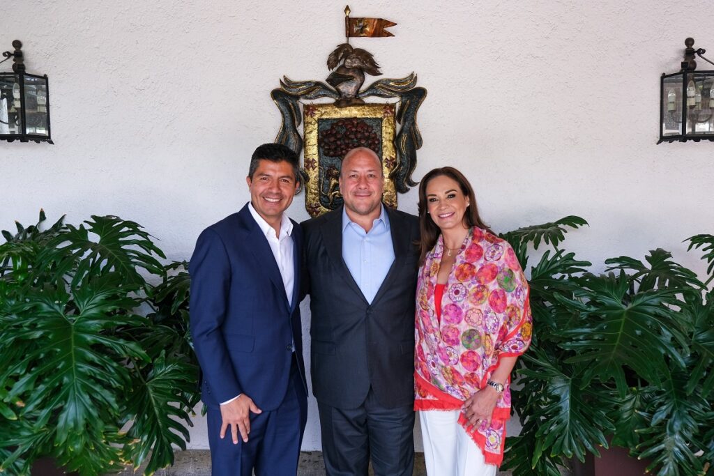 Enrique Alfaro se reune con lalo rivera