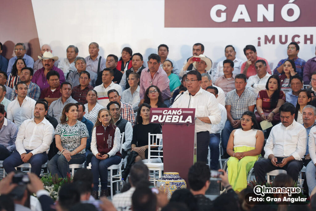Julio Huerta reúne a Olivia Salomón y Abdala; llama a la unidad a aspirantes a la gubernatura