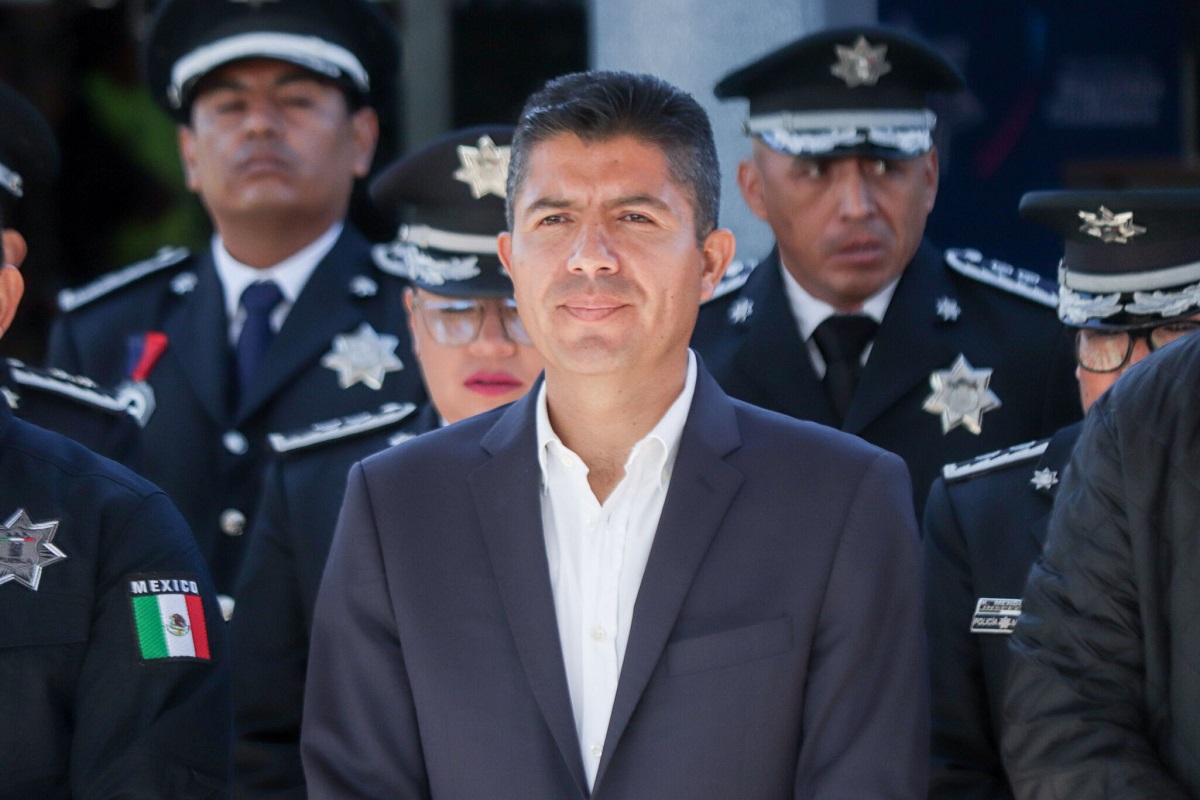 Lalo Rivera pide al Frente Amplio medir a los aspirantes al 2024 por su trayectoria 1 Lalo Rivera pide al Frente Amplio medir a los aspirantes por su trayectoria politica 1
