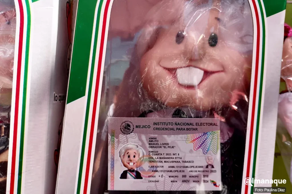 Muneco AMLO centro 3