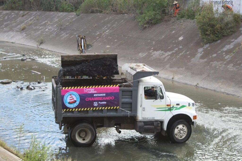 Retira OOSL mas de 136 toneladas de residuos solidos al intervenir barrancas en Puebla capital