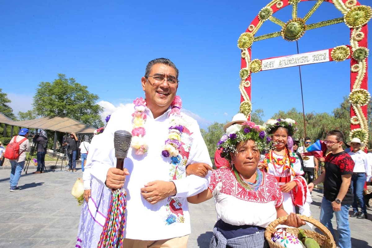 Impulsa gobierno estatal nueva política cultural; Sergio Salomón encabeza el Huey Atlixcáyotl 2023 2 Sergio Salomon Huey Atlixcayotl 2023 1