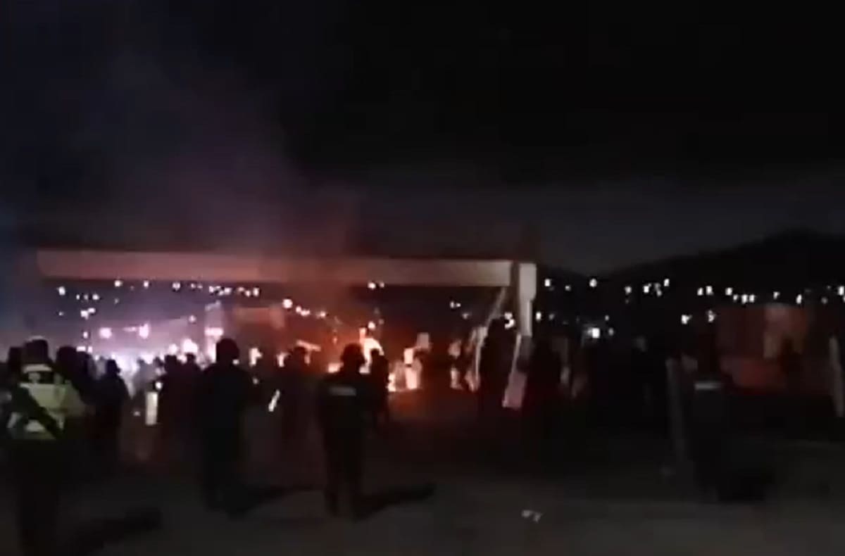Desalojan a pobladores de Tlahuapan en la México-Puebla; pedían la liberación de dos delincuentes 3 bloqueo tlahuapan Puebla