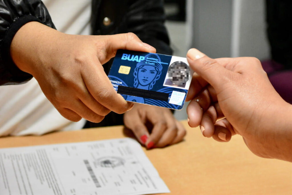 Así puedes tramitar tu Credencial de Egresado BUAP