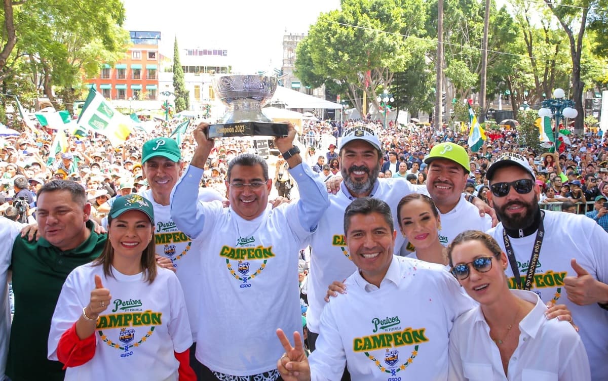 Gobierno de Puebla regalará 20 mil playeras de Pericos Campeón: aquí te décimos como obtenerlas 3 festejo pericos campeon