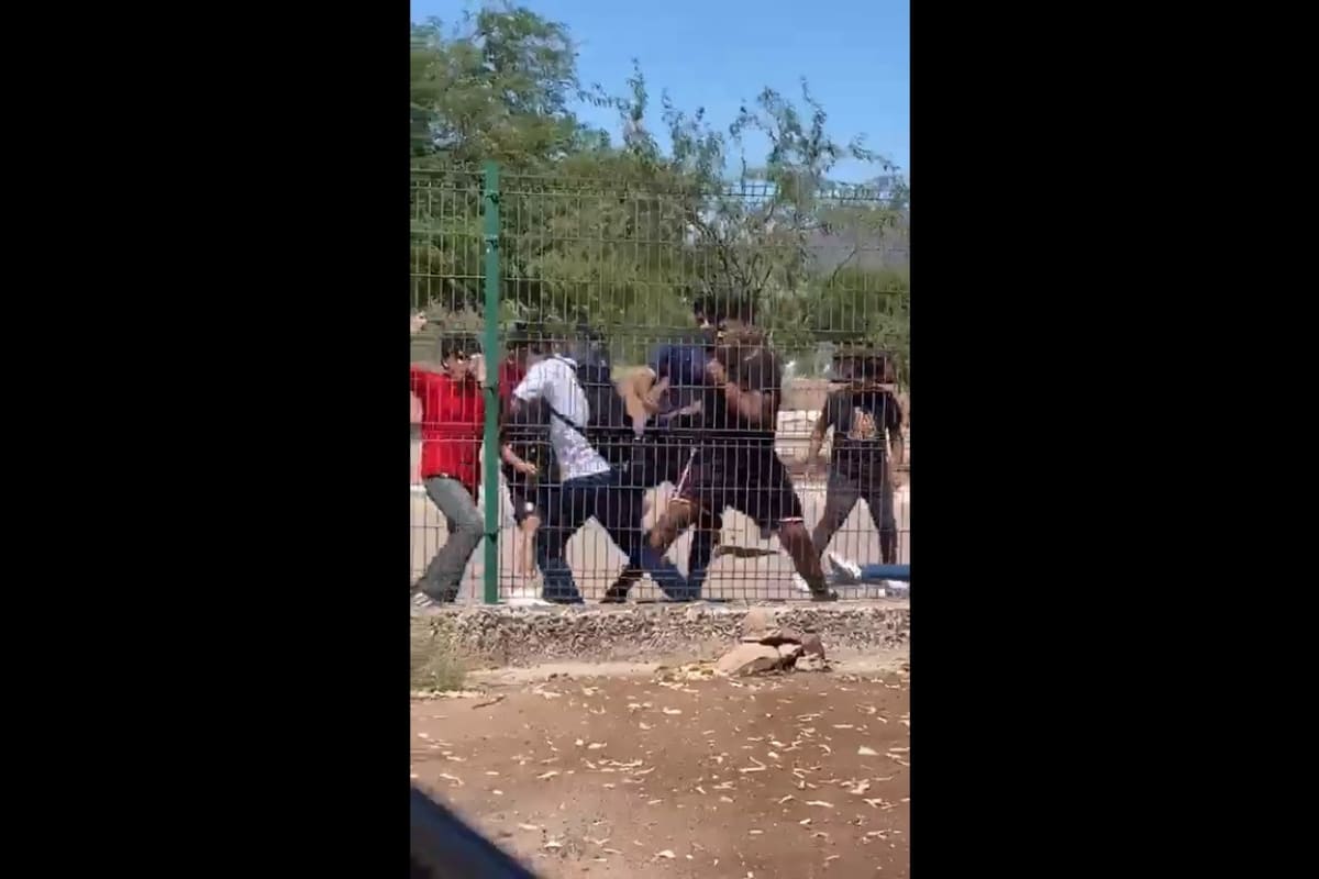 VIDEO: Altercado en CBTis 40 en Guaymas deja un joven herido y cuatro detenidos