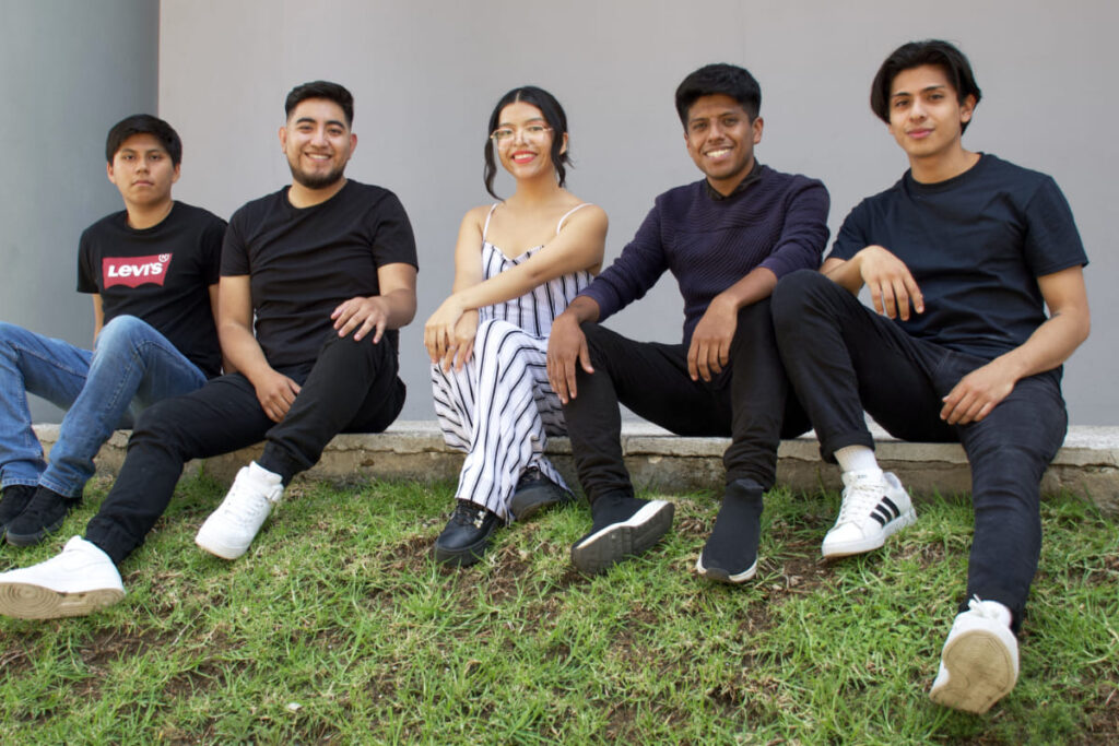 semifinalistas hack defender 1