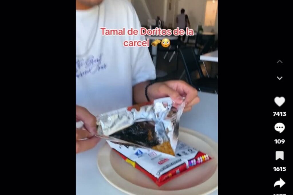 VIDEO: Así se preparan los “tamales de Doritos de la cárcel”