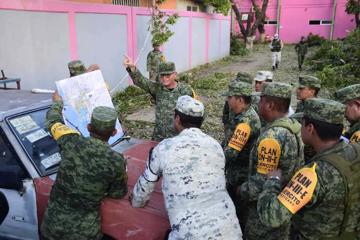 AMLO reforzará la seguridad en Acapulco para evitar robos y saqueos a damnificados de huracán "Otis" 1 Asegura AMLO reforzar seguridad en Acapulco para evitar robos y saqueos a damnificados de huracán "Otis"