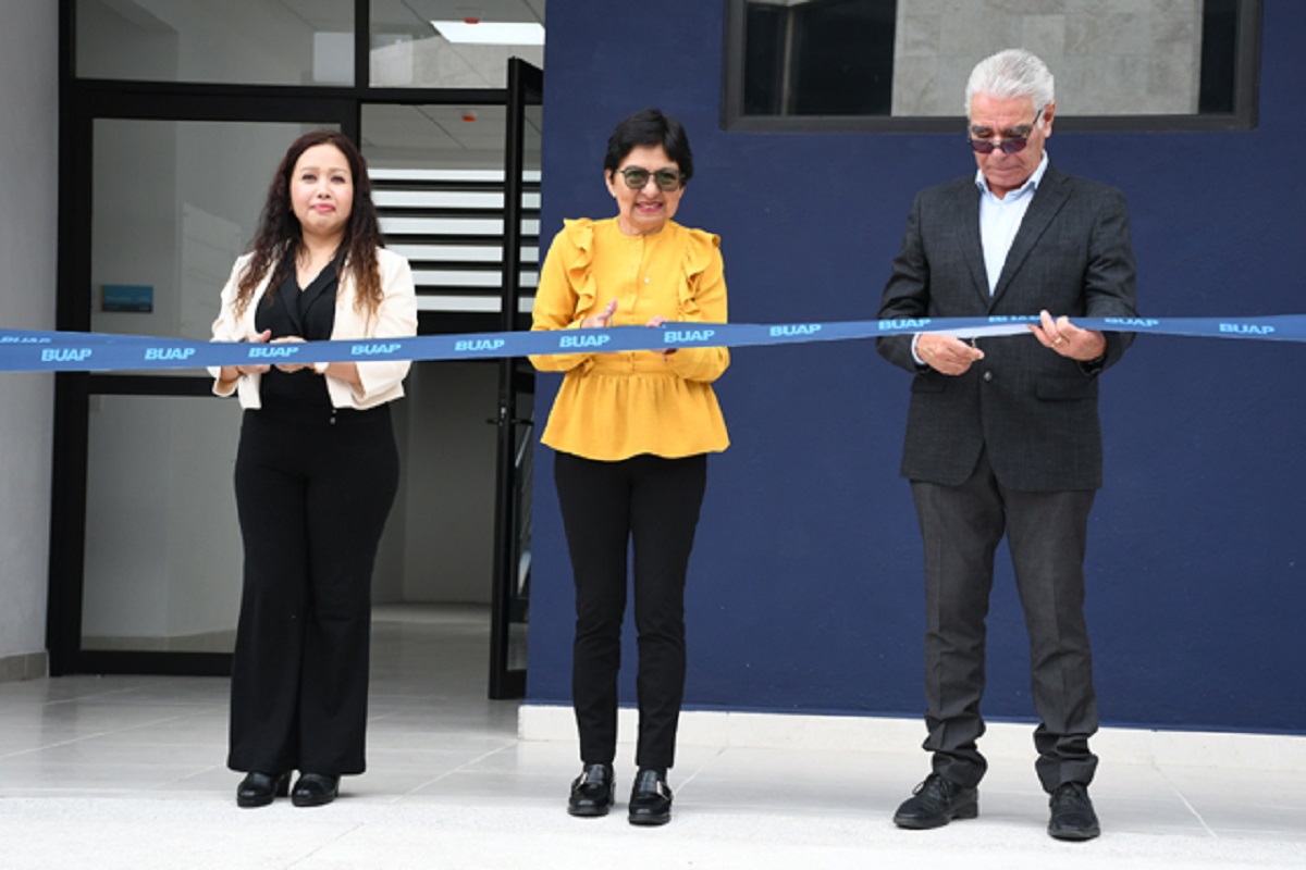 Inaugura Lilia Cedillo edificio de laboratorios de medios y contenidos en la Facultad de Ciencias de la Comunicación 1 A Comunicacion 11