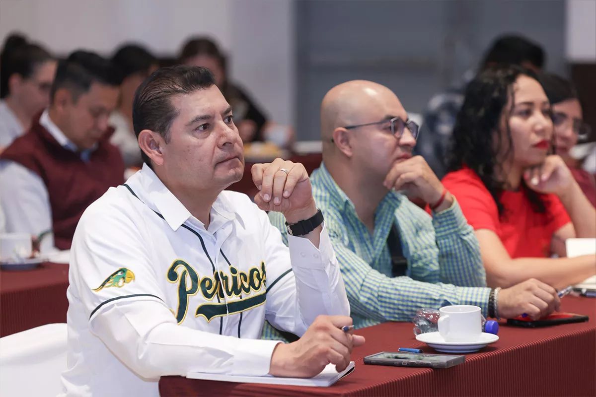 Tras ser excluido por Morena Puebla, confía Armenta que lo incluirá el Consejo Nacional 4 Alejandro Armenta Taller de Construccion de Argumentos en Defensa 3