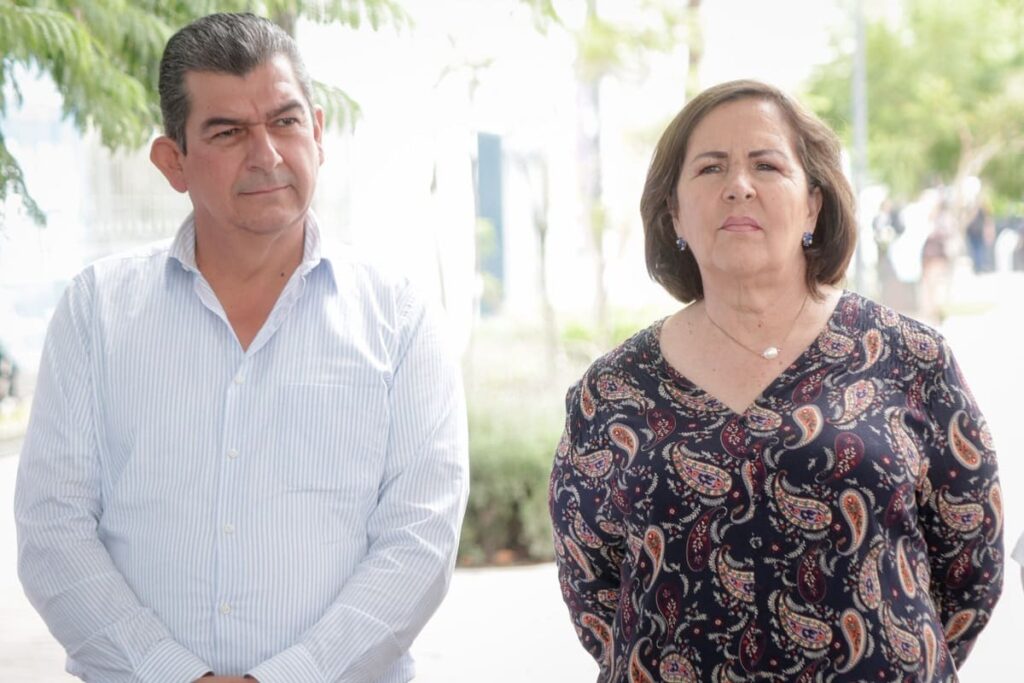 Ana Teresa Aranda denunciara a aspirantes de Morena por piubliciad en Puebla