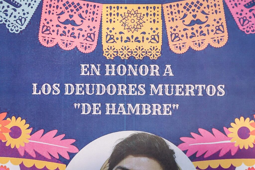 Deudores muertos de hambre 3