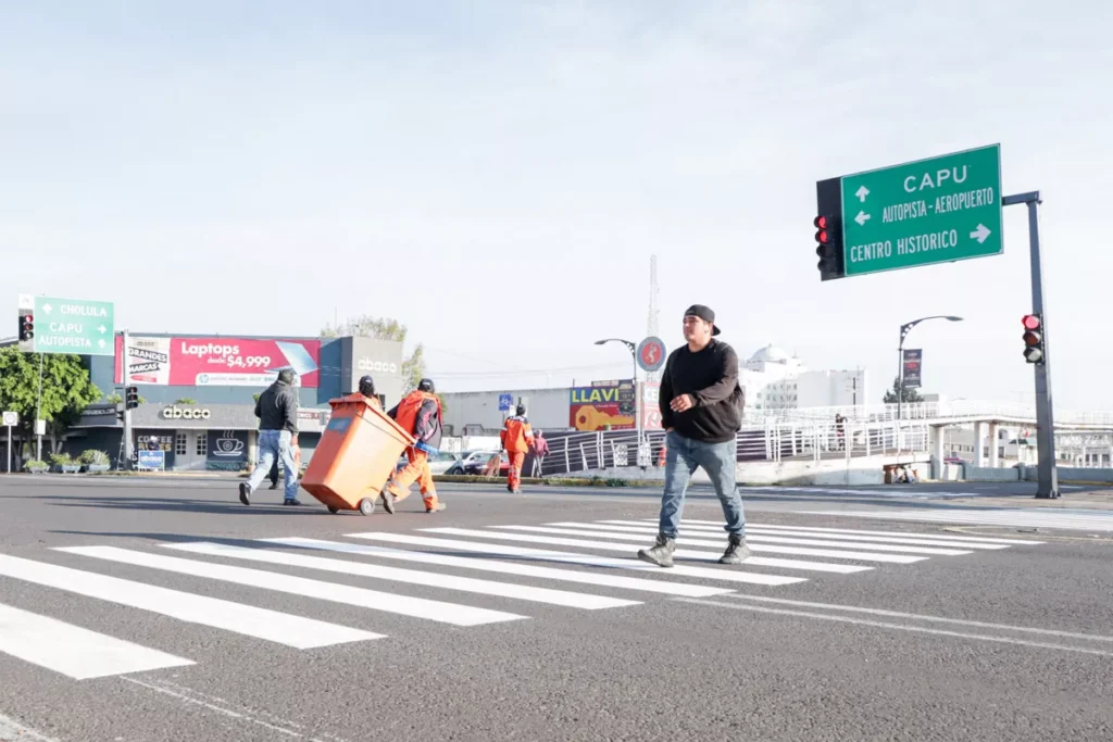 Ayuntamiento de Puebla invierte 7.2 mdp en rehabilitar el bulevar Norte 10 ayuntamiento de puebla balizamiento y semaforización