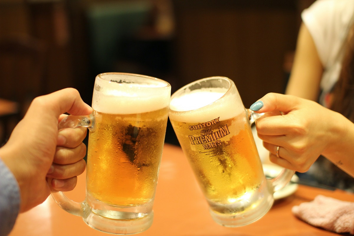 VIDEO: Empleado orina dentro de una barrica de cerveza en China 4 Empleado orina dentro de una barrica de cerveza en China