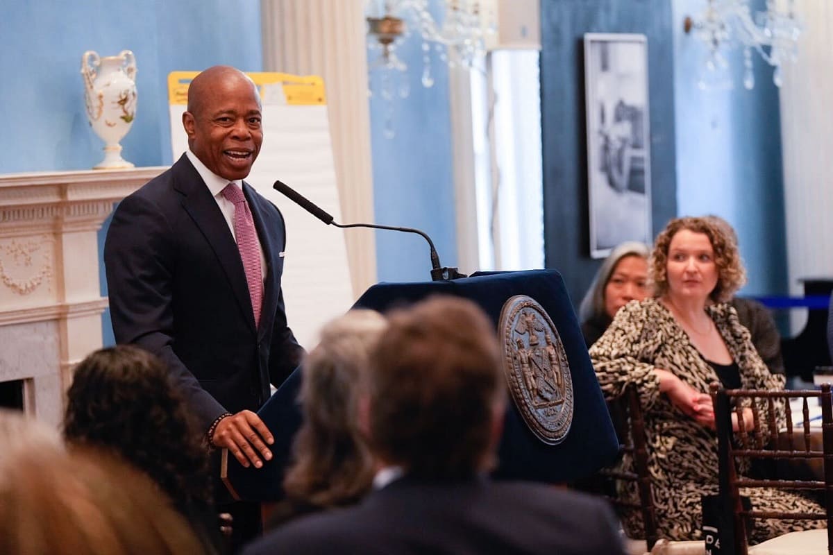 Eric Adams, alcalde de Nueva York recibirá reconocimientos en la BUAP y Congreso de Puebla 4 Eric Adams, alcalde de Nueva York en Puebla