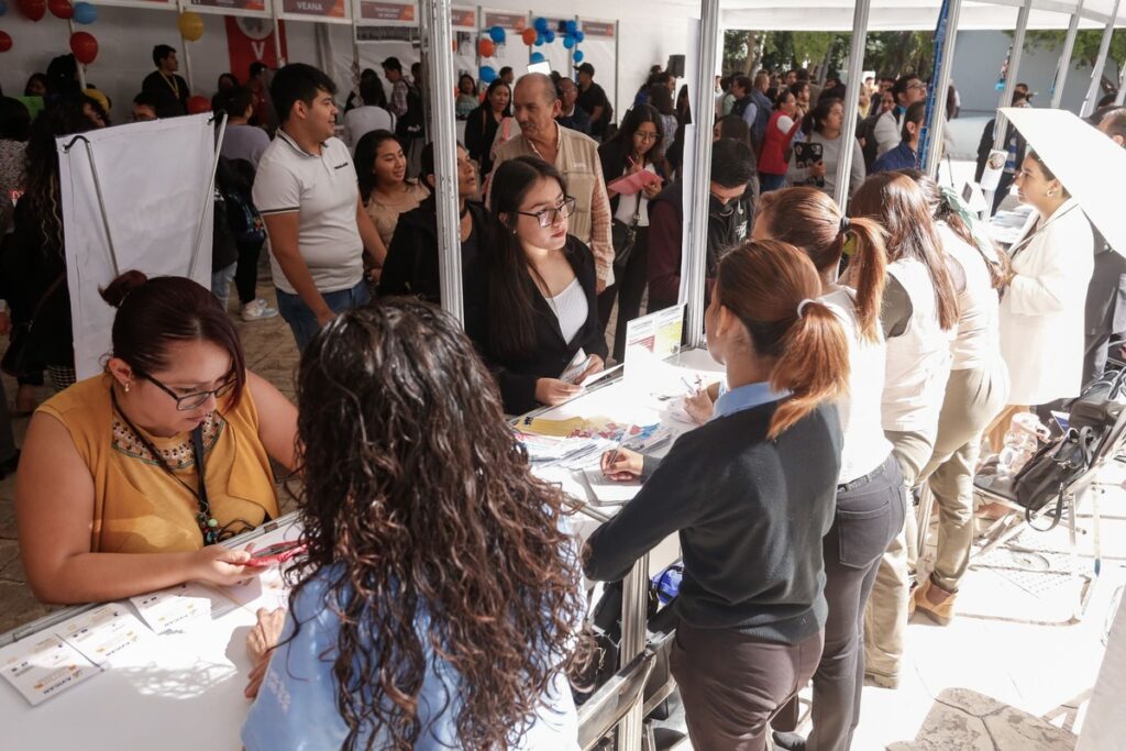El 11% de poblanos no son contratados en la Feria del Empleo del municipio por sobre calificación: Ale Cañedo