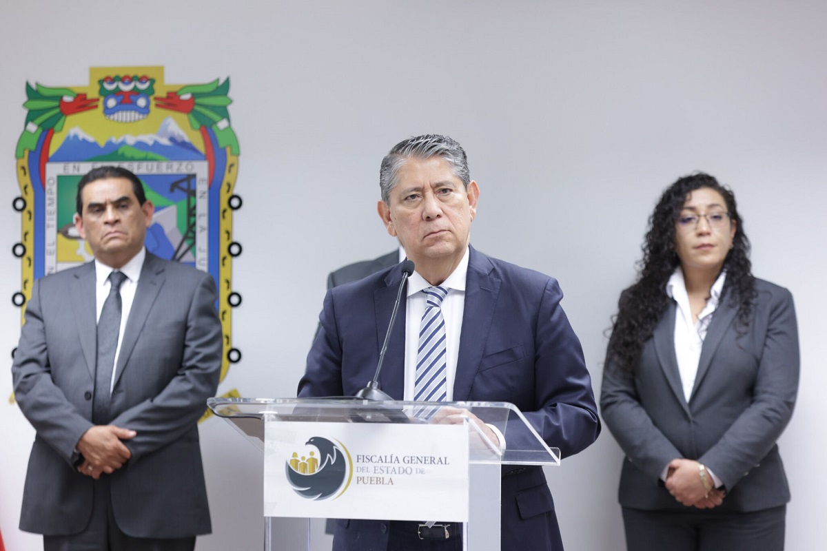 Fiscalía ya busca al estudiante de la UDAL que apuñaló a su compañero en Puebla 7 Fiscalía ya busca al estudiante de la UDAL