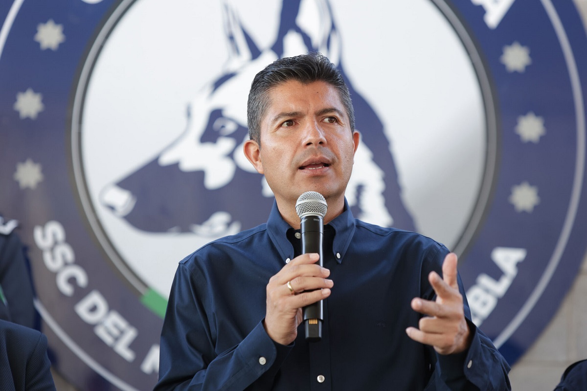 Hasta que el PRIANRD firme la alianza, Lalo Rivera pedirá licencia al Ayuntamiento de Puebla 10 Hasta que el PRIANRD firme la alianza, Lalo Rivera pedirá licencia