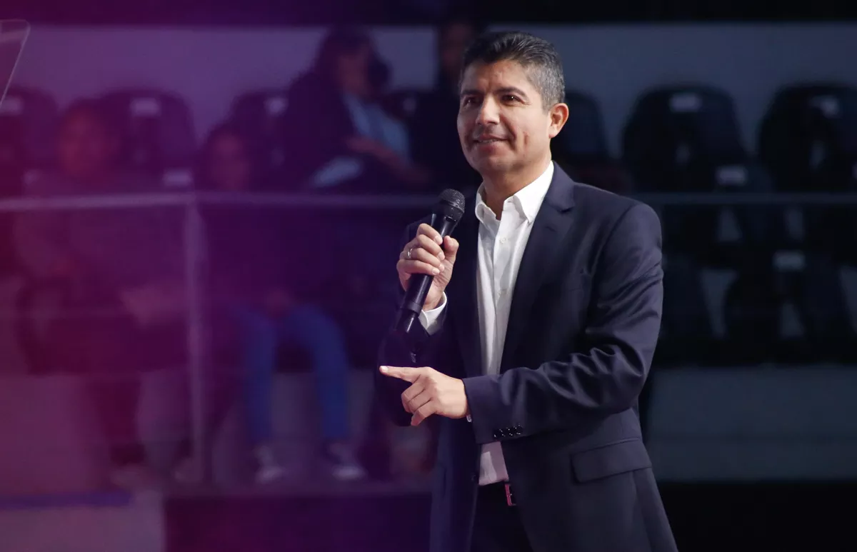 (CRÓNICA) Lalo Rivera, su futuro político y la advertencia a Morena: “van a temblar nuestros adversarios” 23 Informa de Actividades Eduardo Rivera Puebla 7